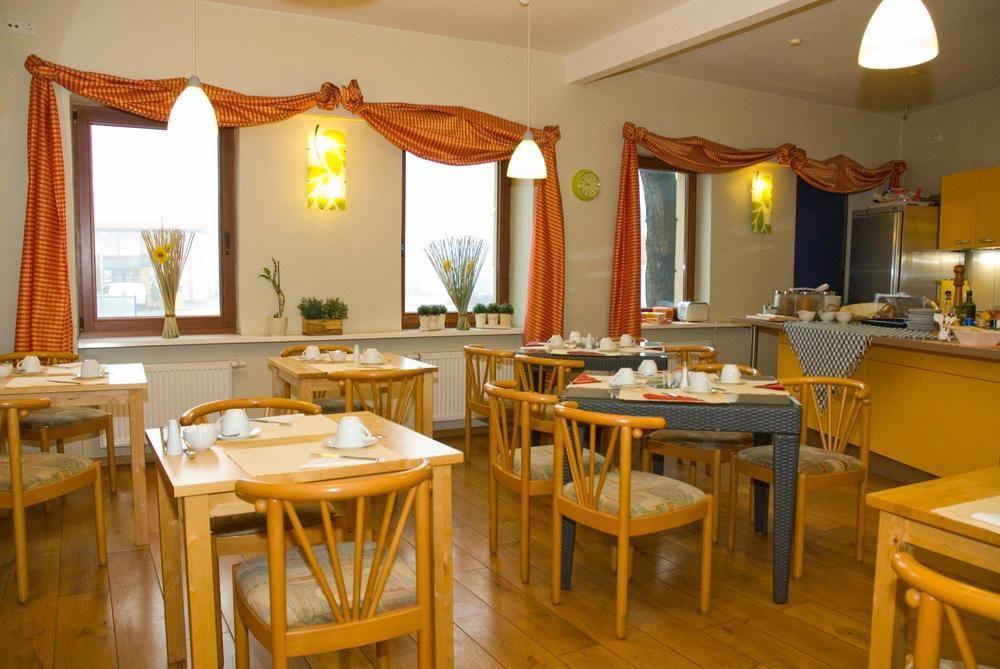 Hotel Bohemia Берлин Екстериор снимка
