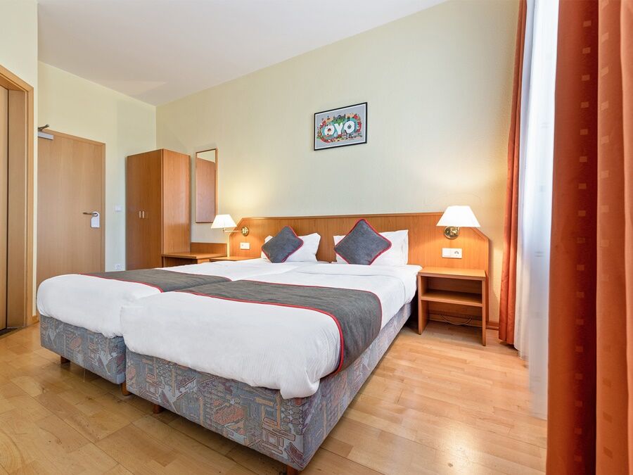 Hotel Bohemia Берлин Екстериор снимка